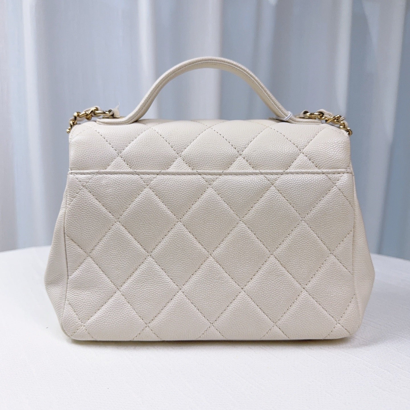 98% NEW - CHANEL White Caviar Affinity Small Flap Bag with Silver Hardware 19 x 7 x 14 cm
