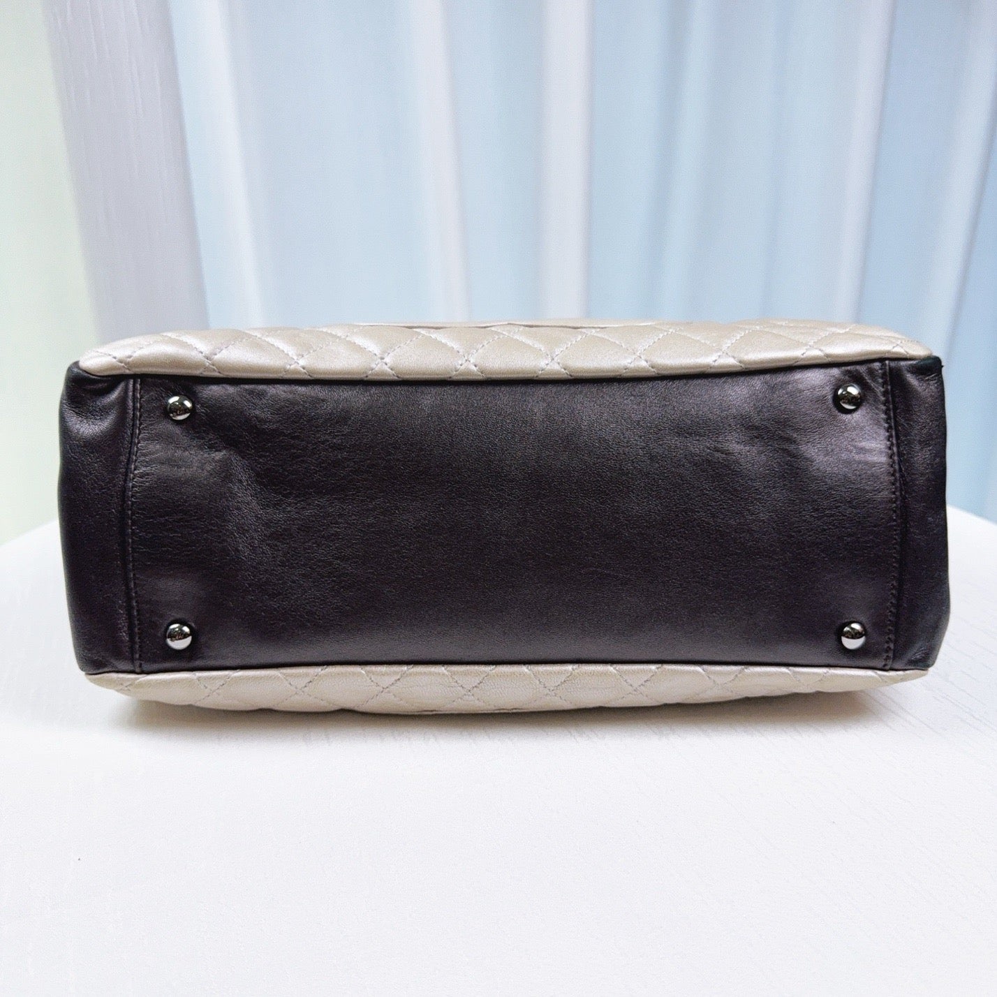 97% NEW - CHANEL GST Medium Black & White Caviar Leather Tote with Silver Hardware 32 x 10 x 20 cm