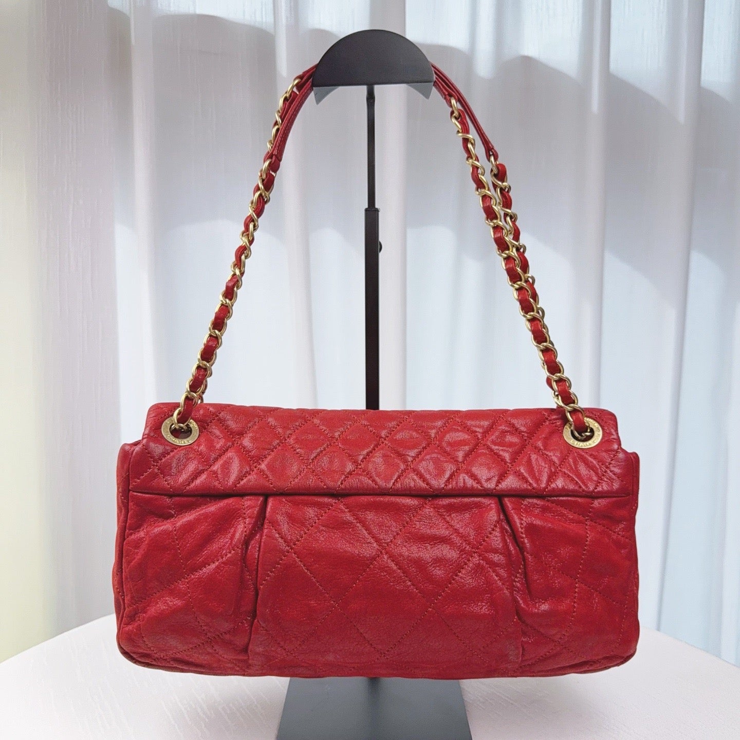 98% NEW - CHANEL Classic Flap Vintage Red Calfskin with Distressed Gold Hardware 32 x 6 x 19 cm