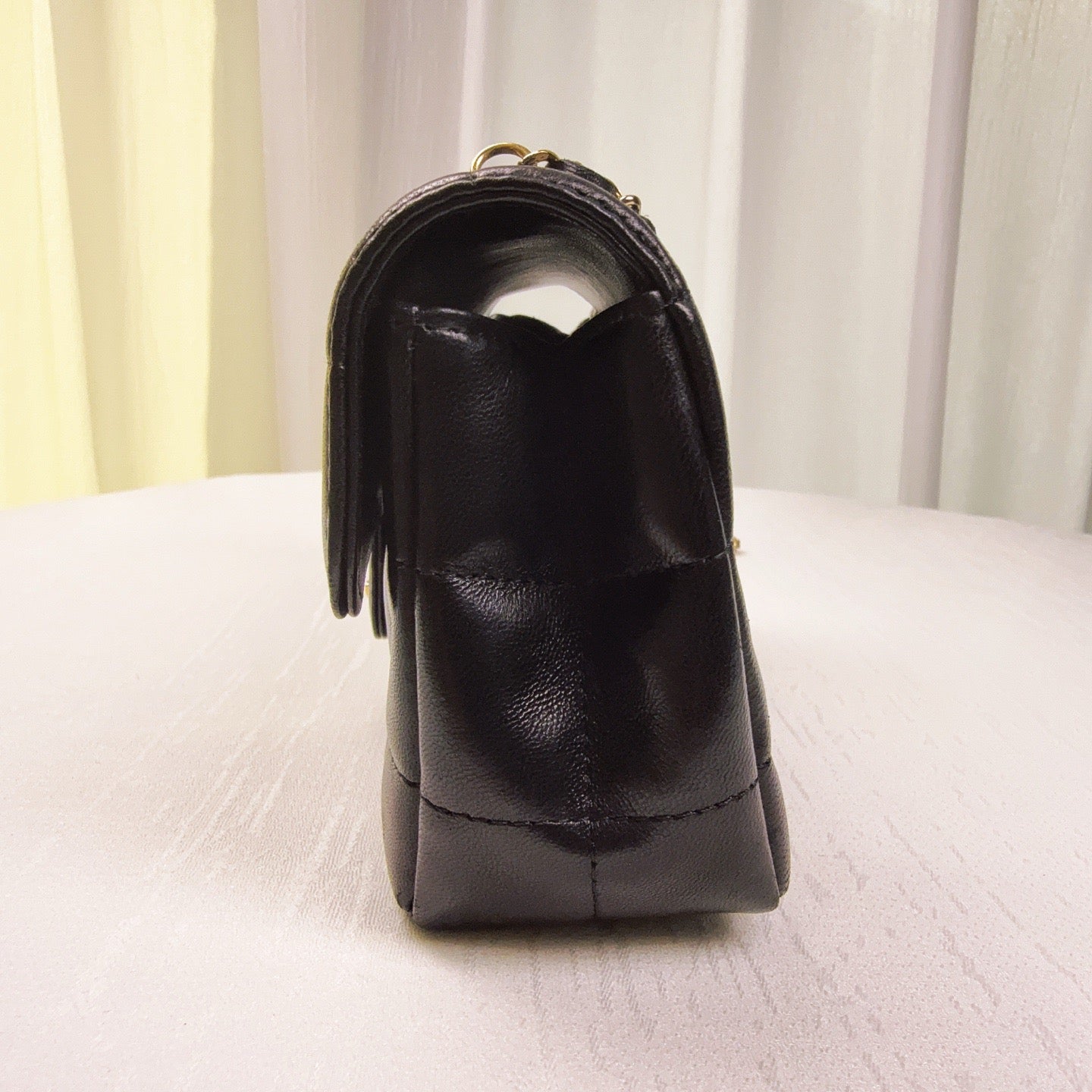 98% NEW - CHANEL Mini Ice Cube Black Lambskin with Gold Hardware 8×6×10cm