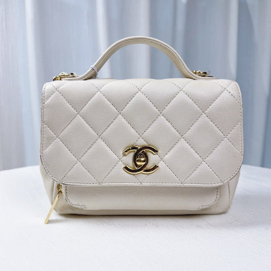 98% NEW - CHANEL White Caviar Affinity Small Flap Bag with Silver Hardware 19 x 7 x 14 cm