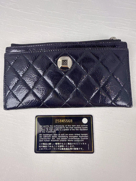 98% NEW - CHANEL Silver Lambskin Long Card Holder with Coin Pocket and Gold Hardware 19 x 1 x 10 cm